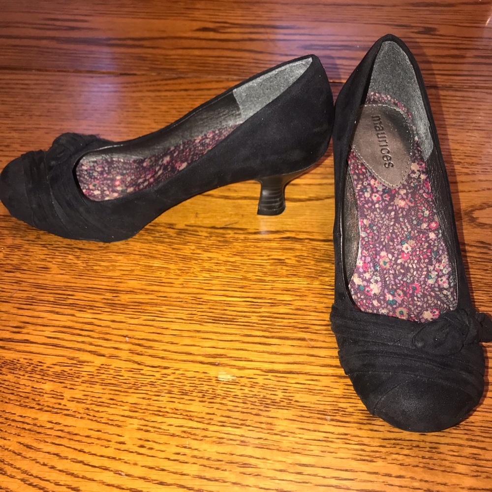 Black Maurice’s heels!